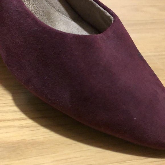 Plum pumps, 1.5” heel. Size 10 (41) - Picture 5 of 5